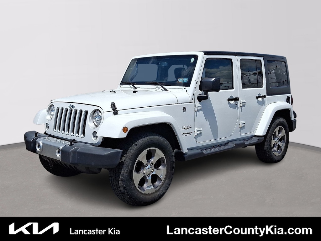 Used 2017 Jeep Wrangler Unlimited Sahara 4x4 Sport Utility