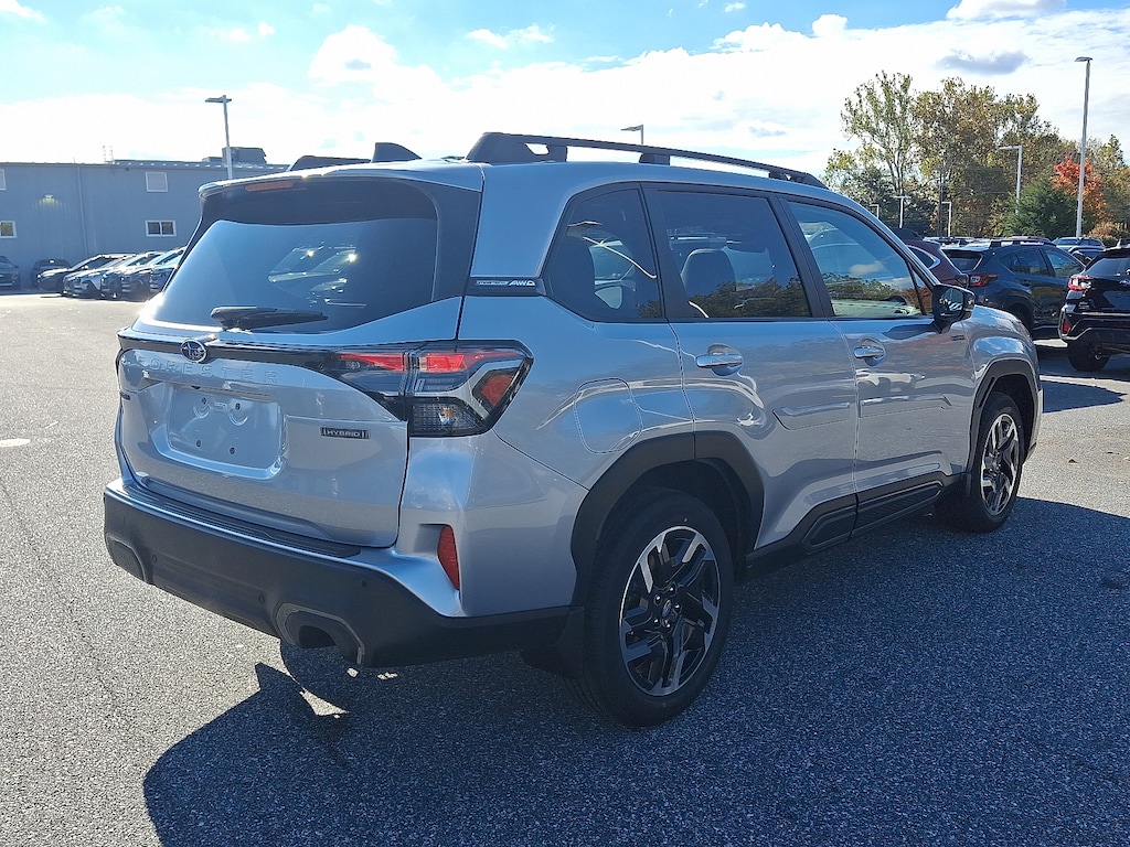 New 2025 Subaru Forester Hybrid Limited SUV