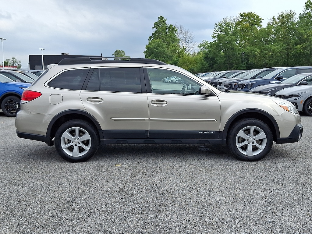 Used 2014 Subaru Outback 2.5i Premium Sport Utility