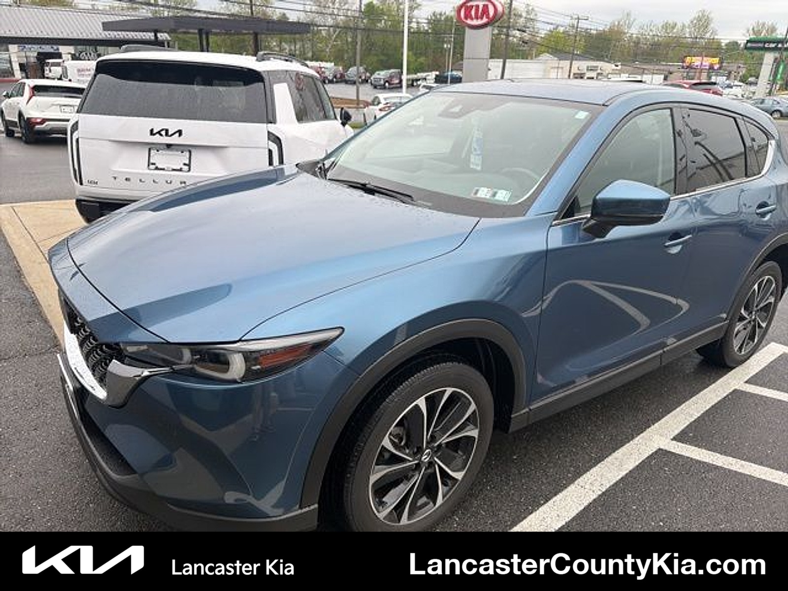 2023 Mazda CX-5 S Premium package Auto AWD's photo