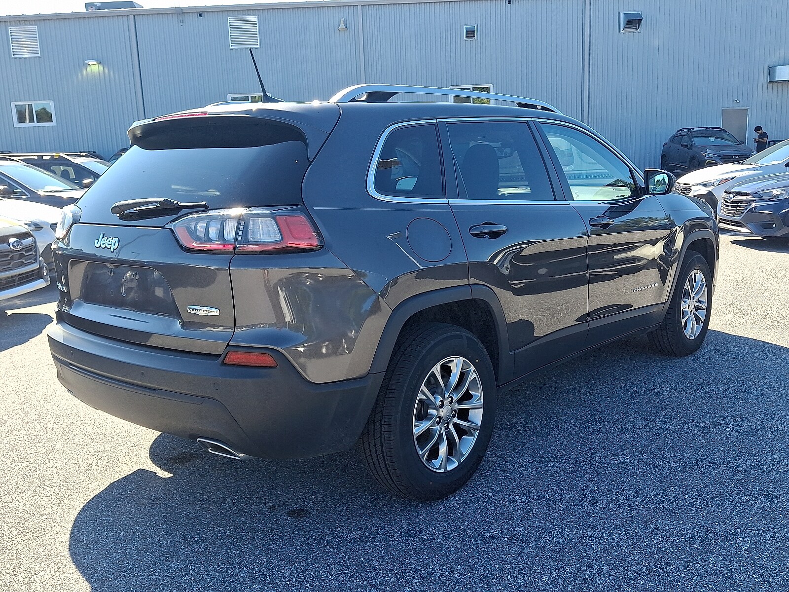2021 Jeep Cherokee Latitude Lux photo 4