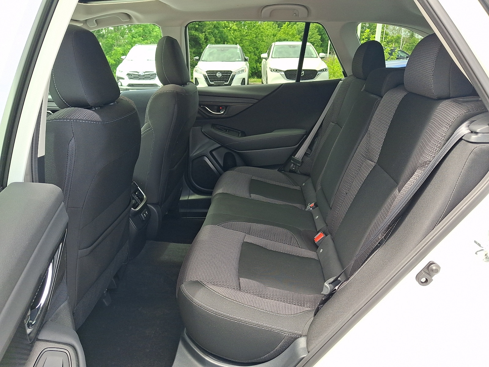 2022 Subaru Outback Premium - Photo 10
