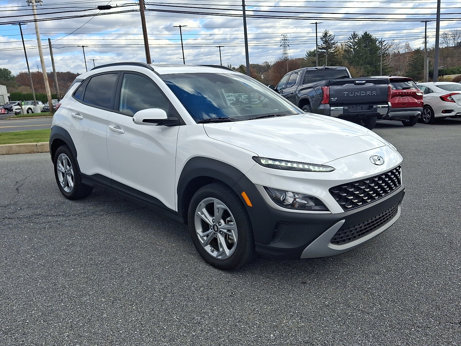 2023 Hyundai Kona SEL photo 3