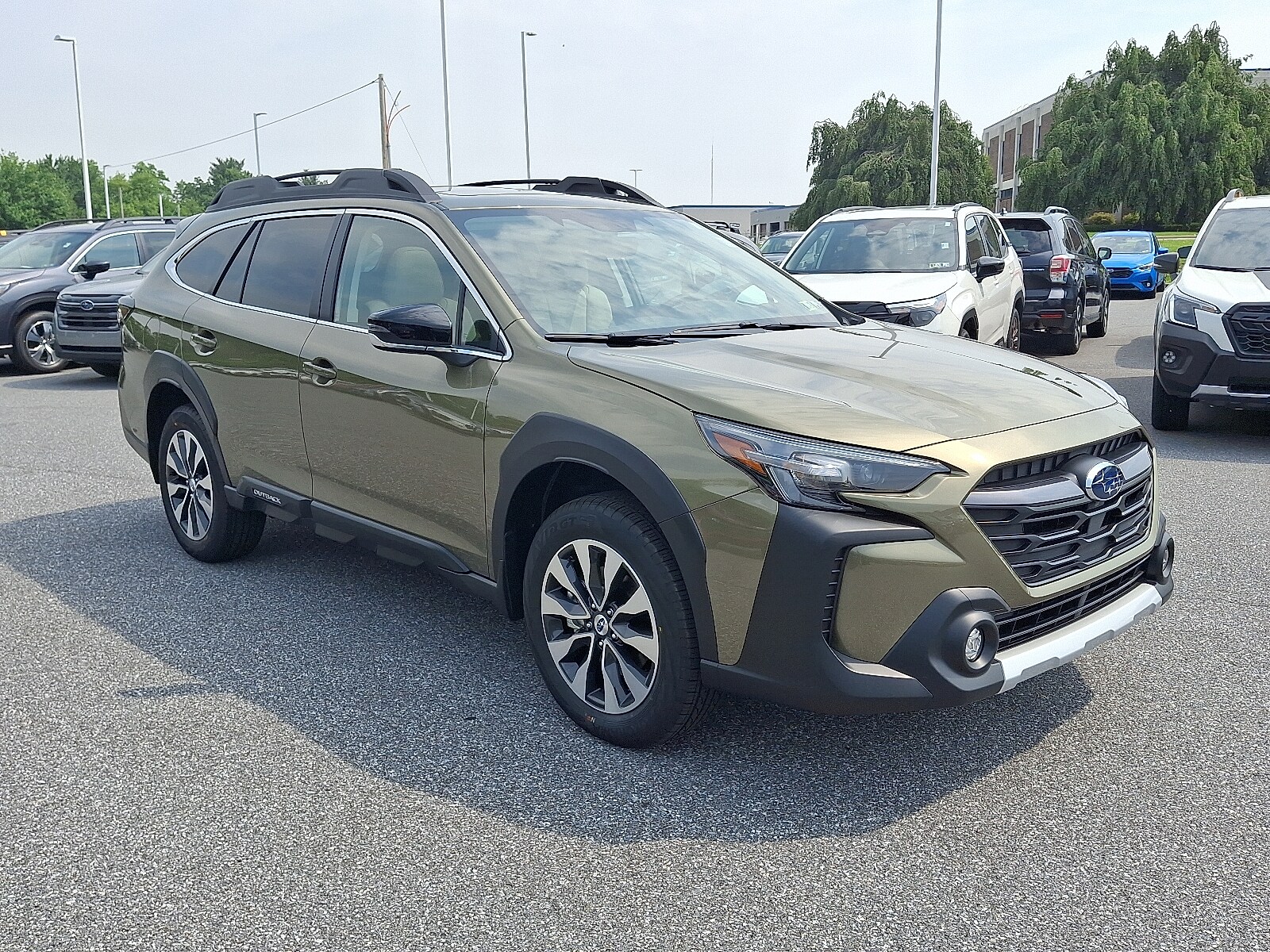 2025 Subaru Outback Limited photo 2
