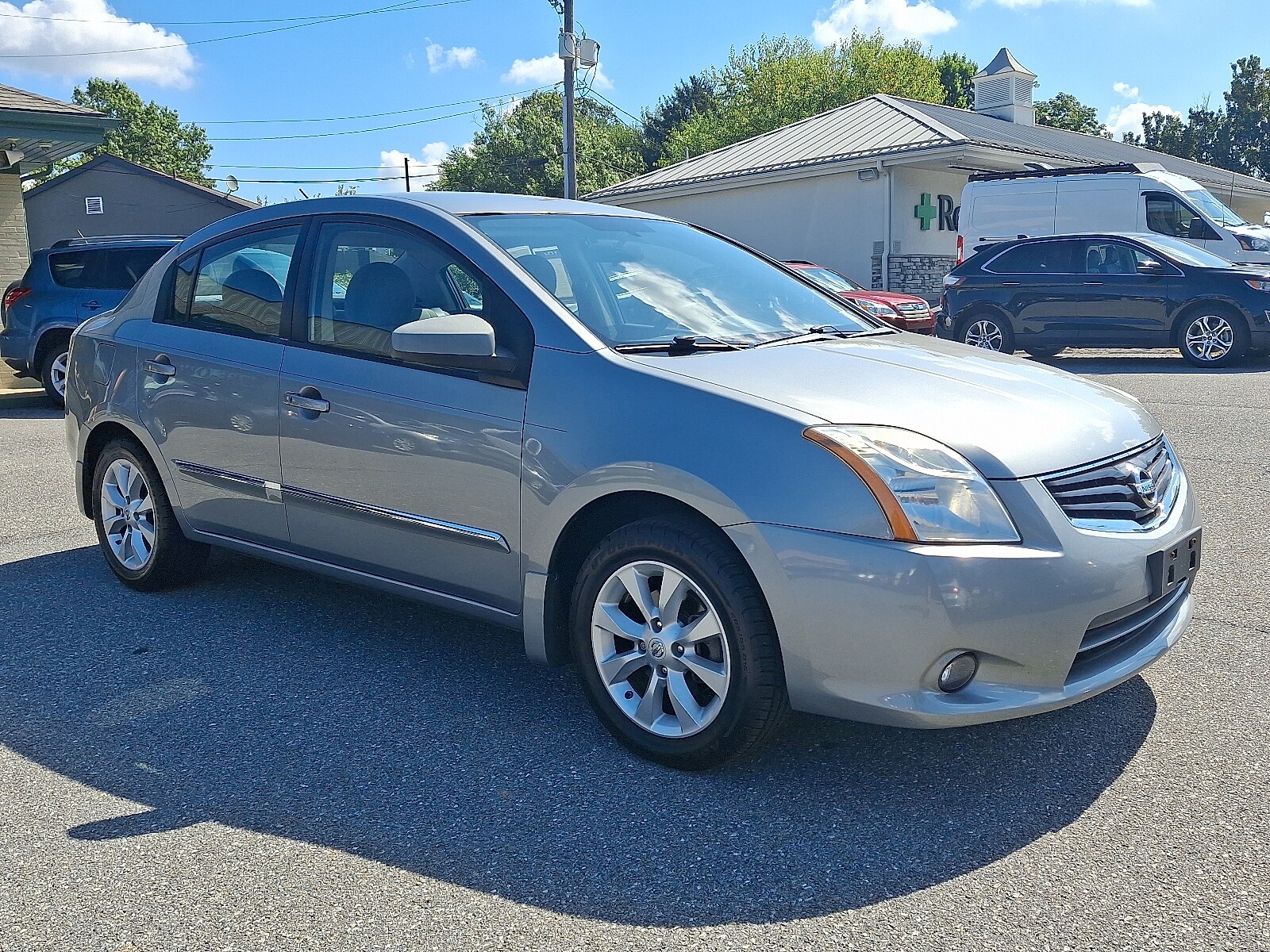 2010 Nissan Sentra photo 3