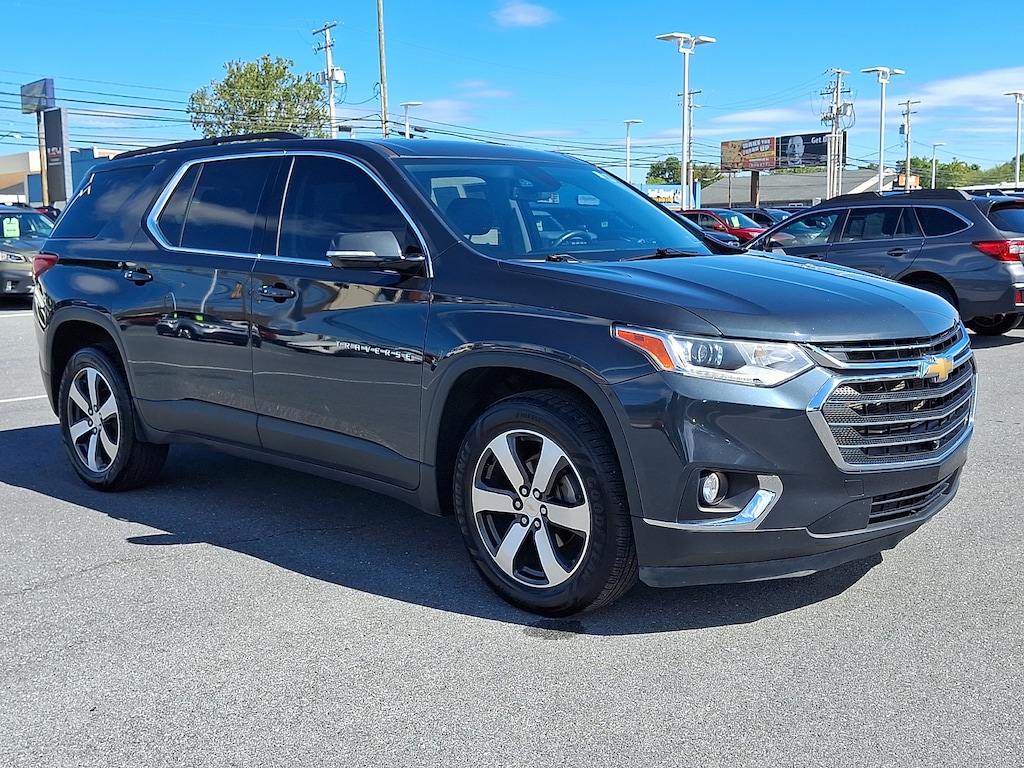 Used 2020 Chevrolet Traverse FWD LT Leather Sport Utility