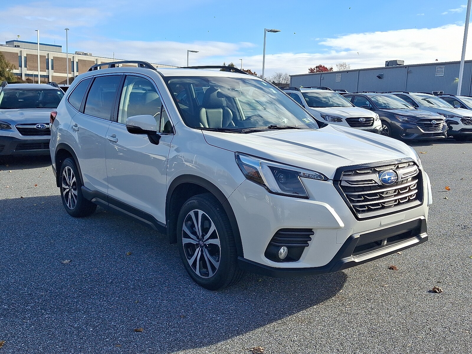 2022 Subaru Forester Limited photo 2