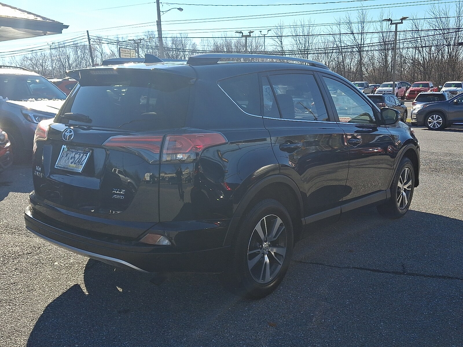 2018 Toyota RAV4 XLE photo 4