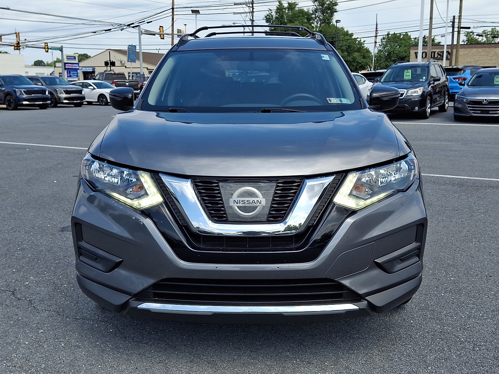 Used 2017 Nissan Rogue SV with VIN 5N1AT2MV8HC879198 for sale in Lancaster, PA