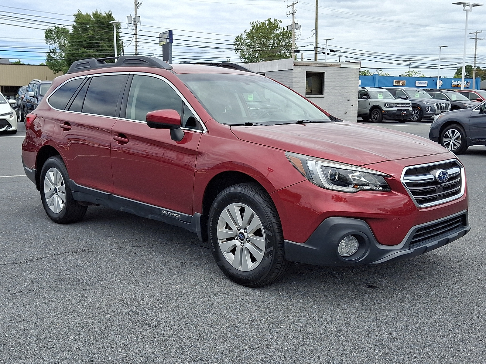 Used 2018 Subaru Outback 2.5i Premium Sport Utility