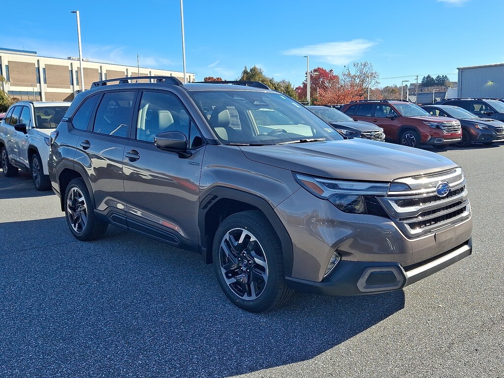New 2025 Subaru Forester Hybrid Limited SUV