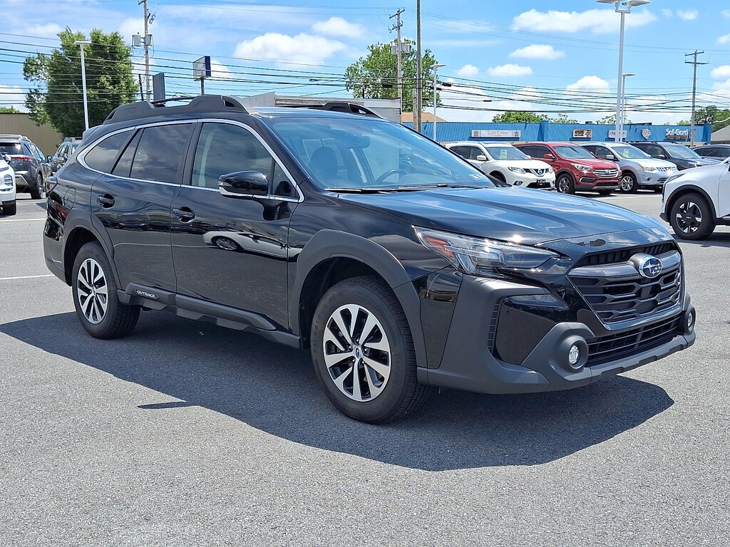 Used 2025 Subaru Outback Premium Sport Utility
