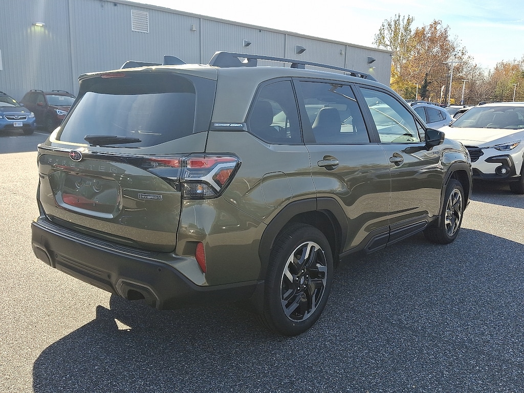 New 2025 Subaru Forester Hybrid Limited SUV