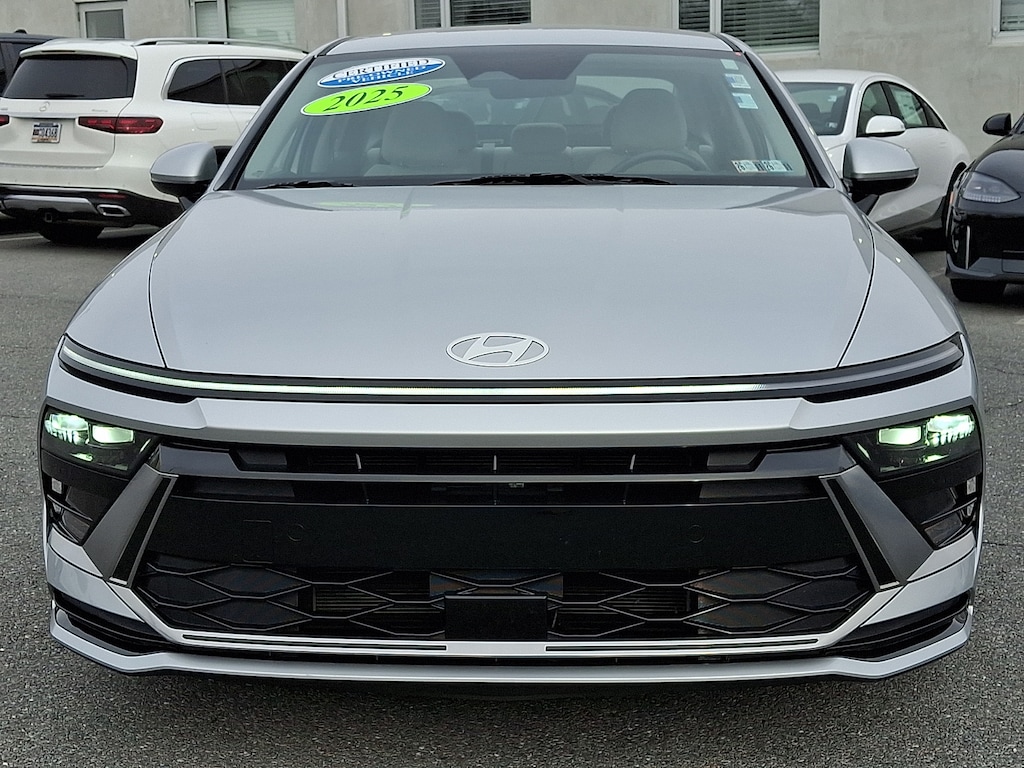 Used 2025 Hyundai Sonata Hybrid SEL Sedan