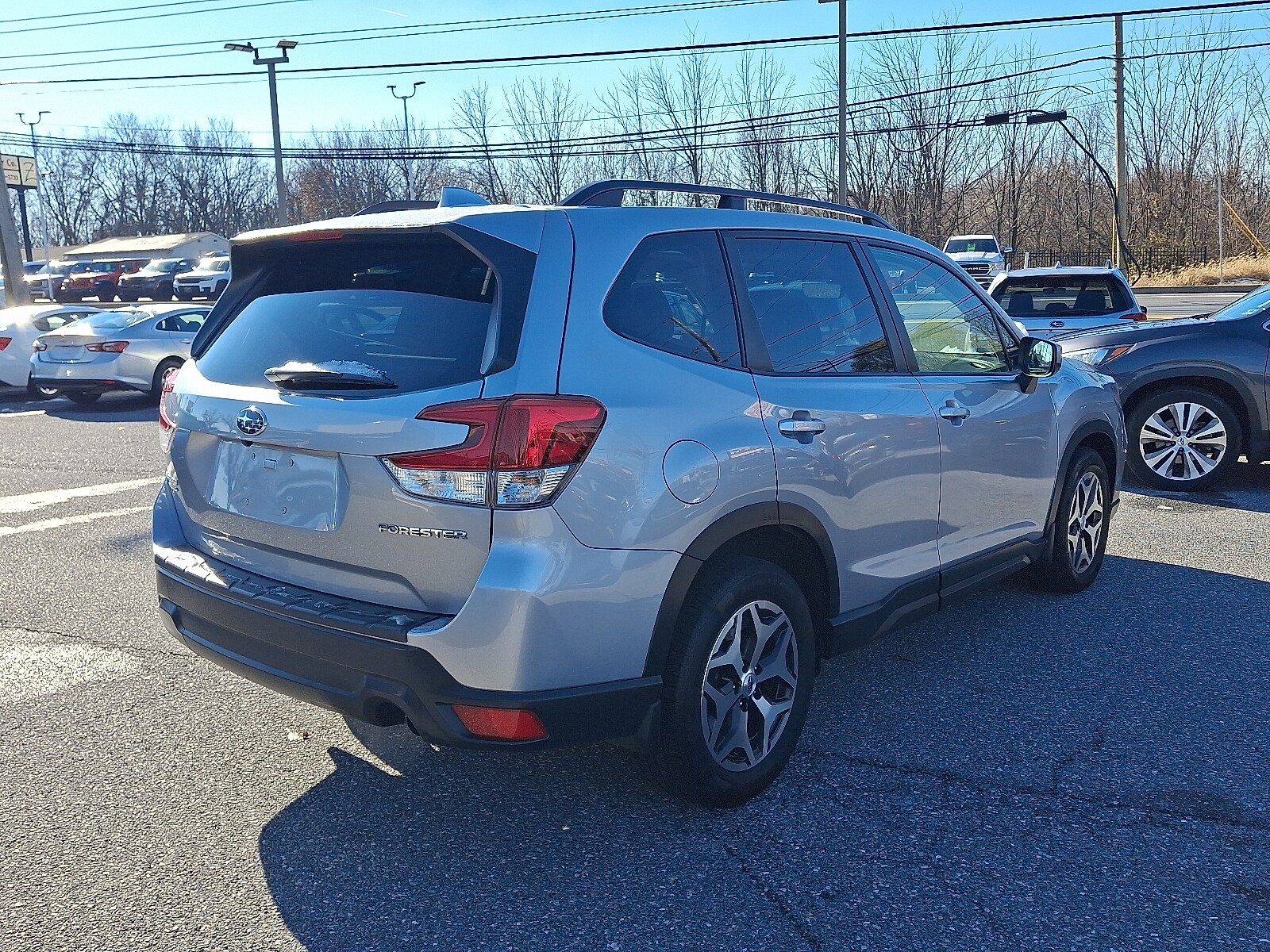 2020 Subaru Forester Premium photo 4