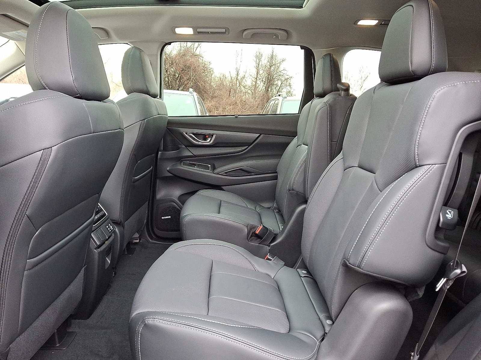 2026 Subaru Ascent Limited - Photo 6