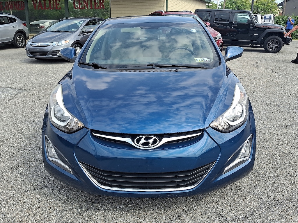 Used 2016 Hyundai Elantra SE Sedan