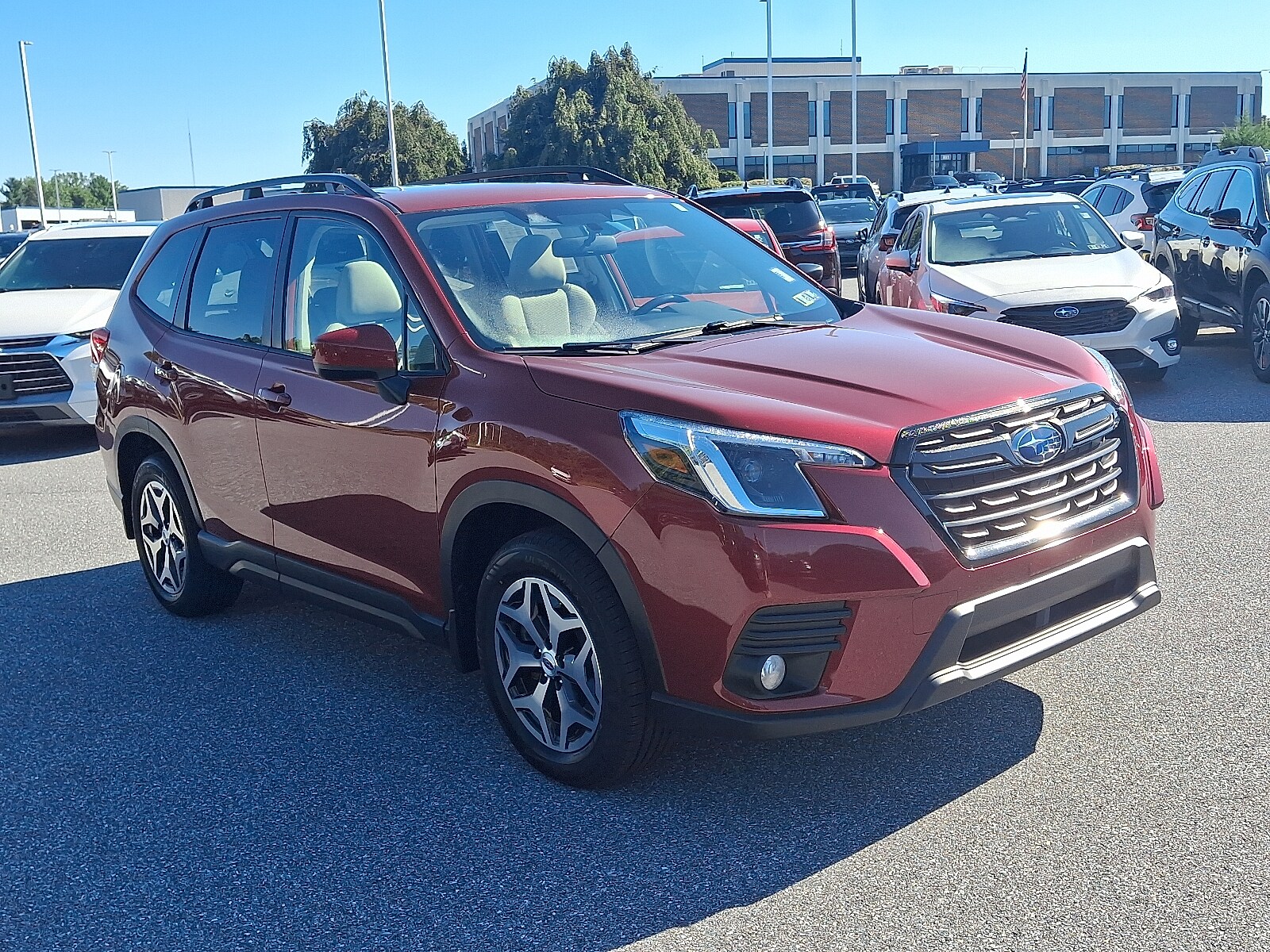 2023 Subaru Forester Premium photo 3