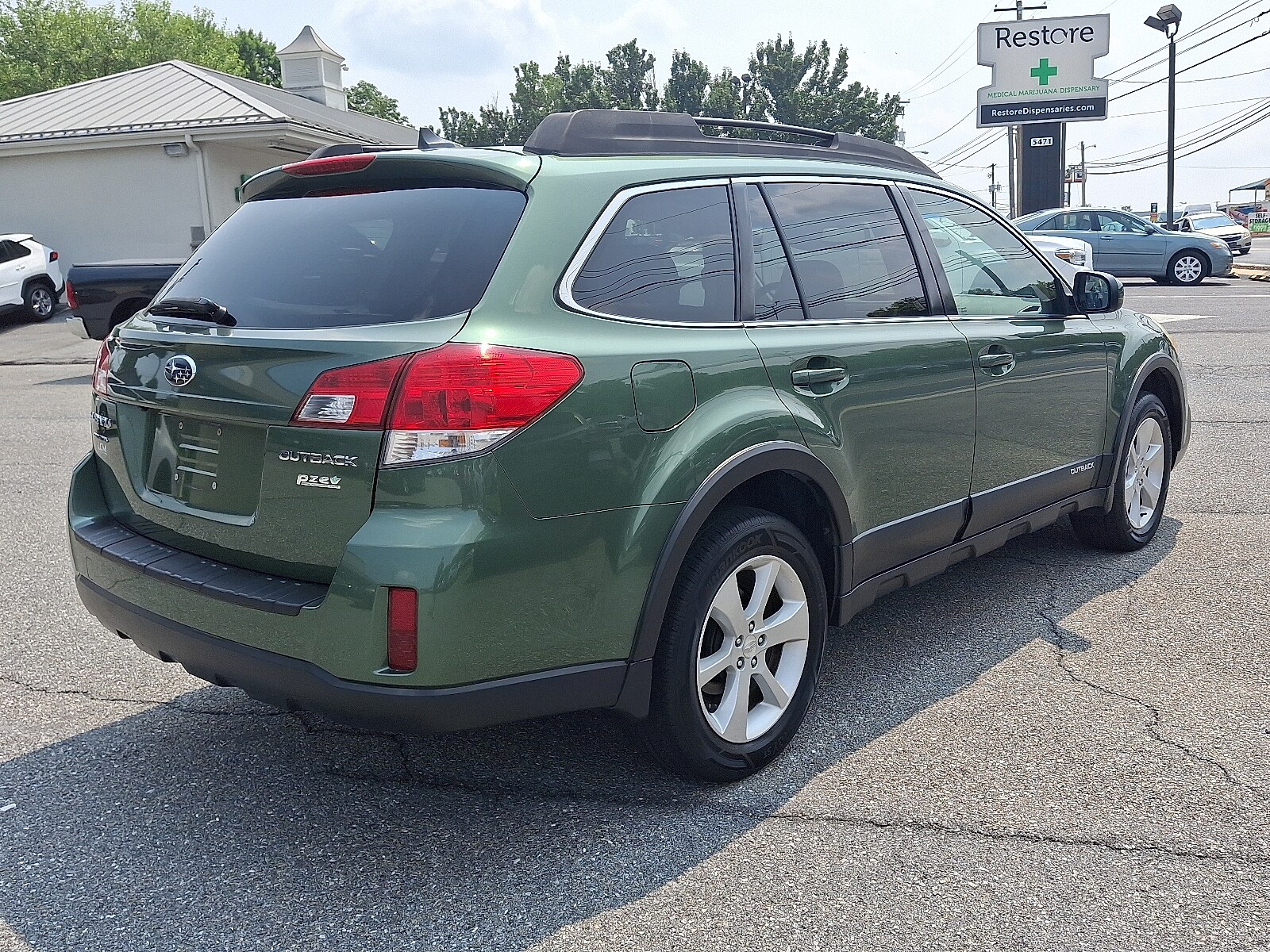 2014 Subaru Outback 2.5i Premium photo 4