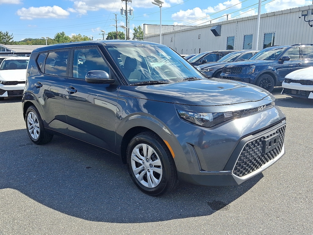 Used 2023 Kia Soul LX Hatchback