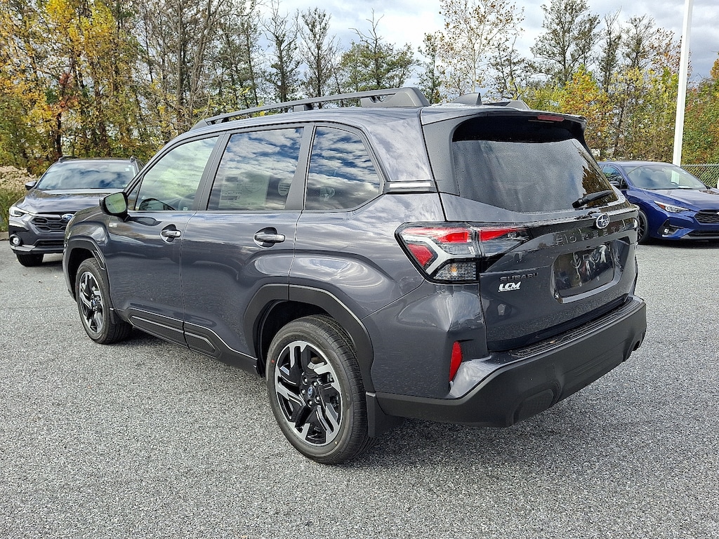 New 2025 Subaru Forester Hybrid Premium SUV