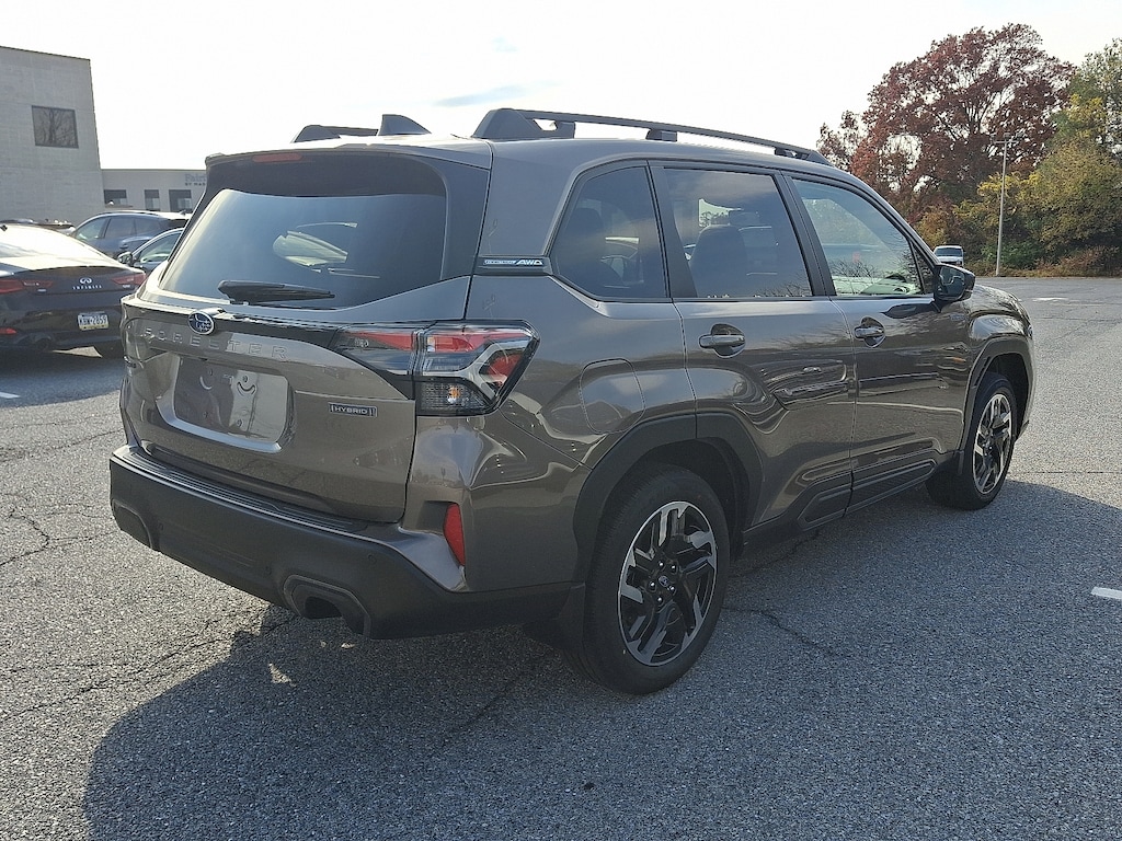New 2025 Subaru Forester Hybrid Limited SUV