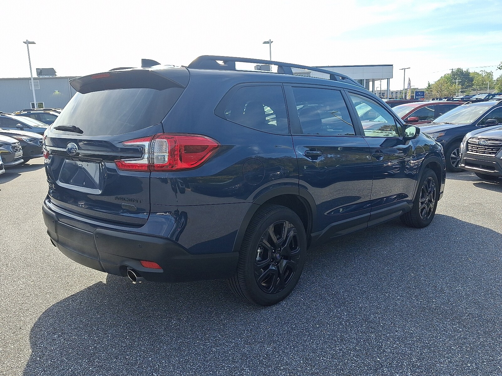 2025 Subaru Ascent Onyx Edition Touring photo 4