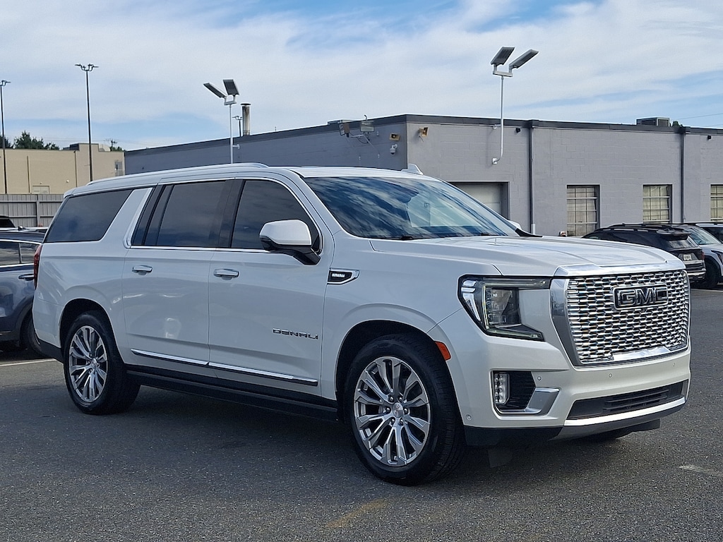 Used 2023 GMC Yukon XL 4WD Denali Sport Utility
