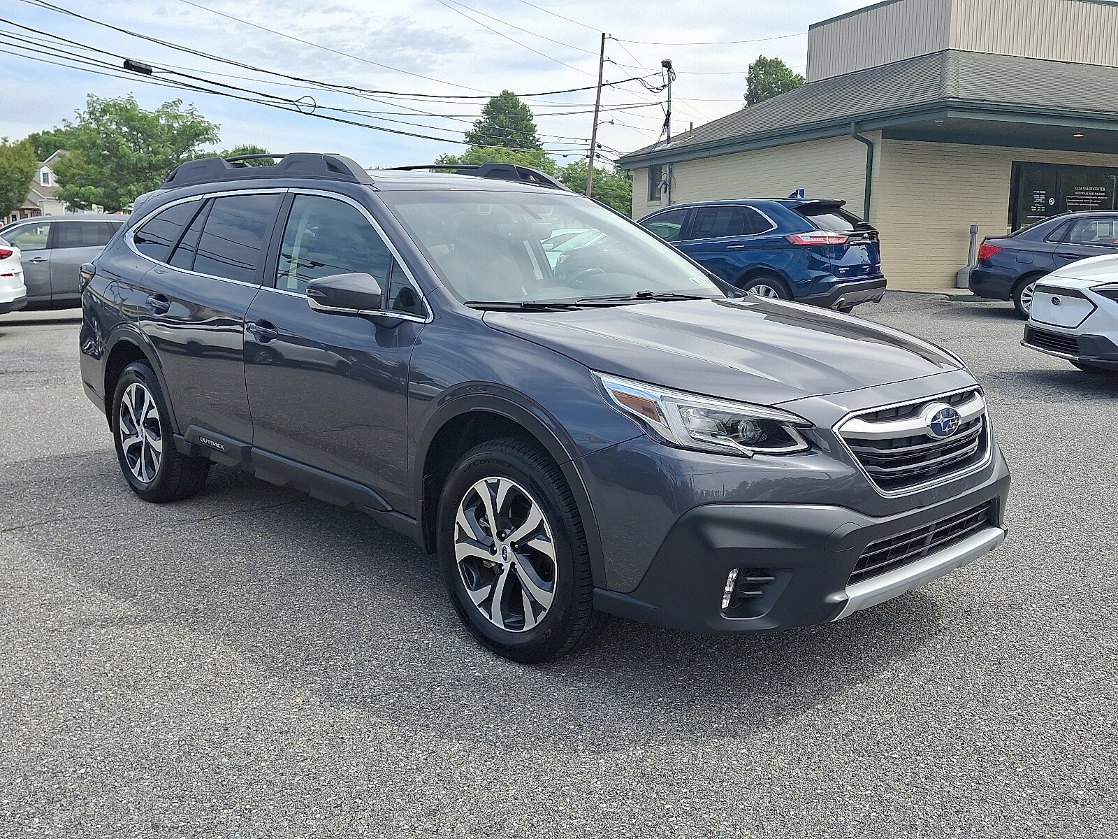 2021 Subaru Outback Limited photo 3