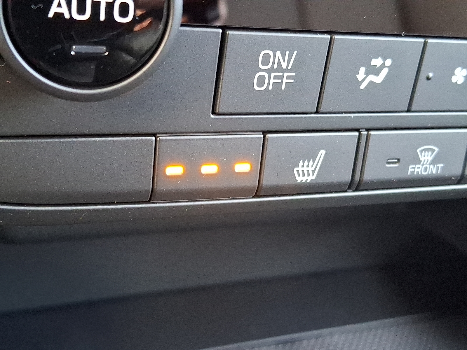 2026 Subaru Outback Premium - Photo 15