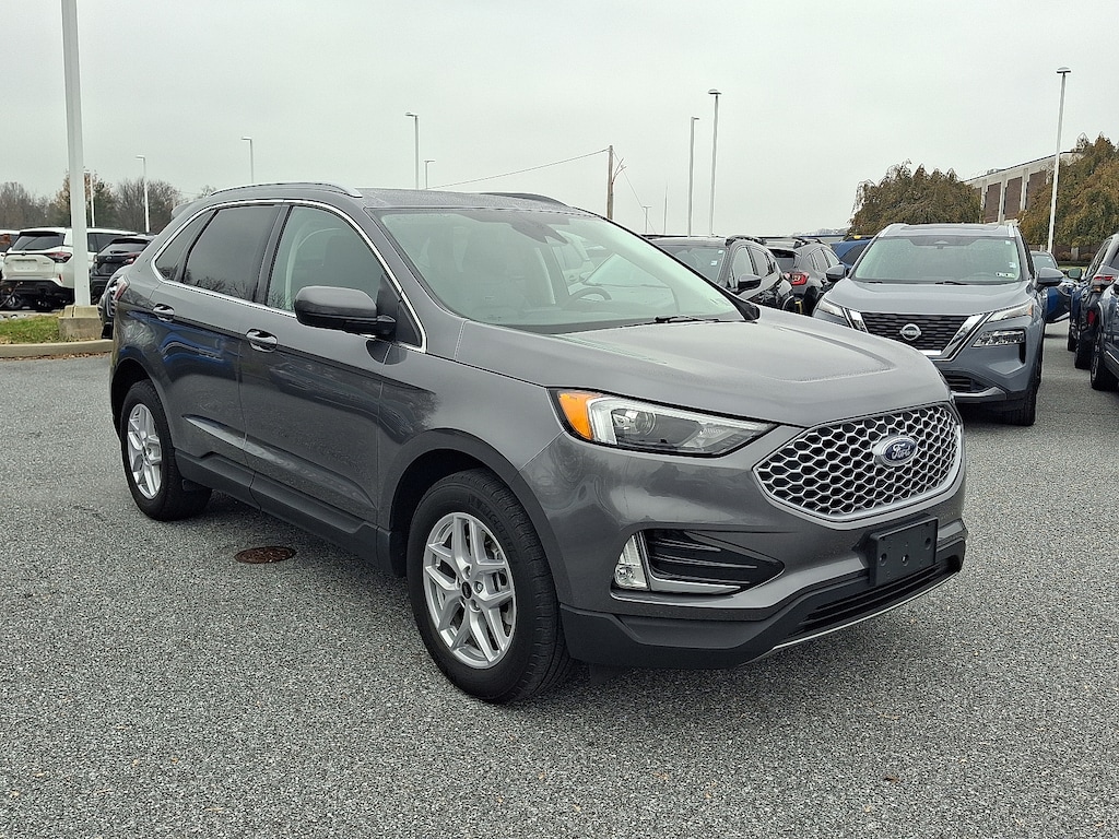 Used 2024 Ford Edge SEL Sport Utility