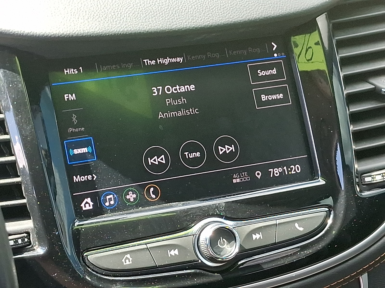 Photo 16