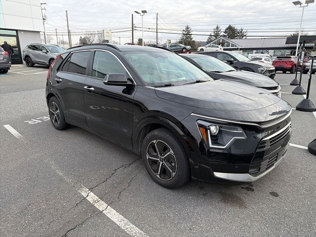 Certified 2023 Kia Niro SX Sport Utility