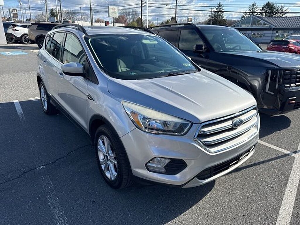 Used 2018 Ford Escape SE Sport Utility