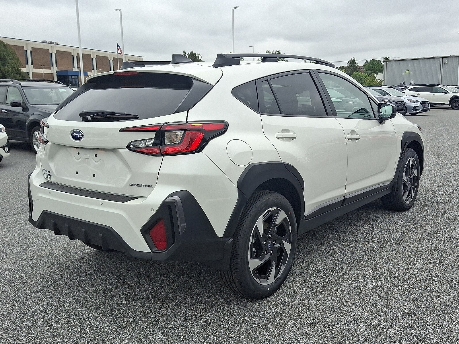 2025 Subaru Crosstrek Limited photo 3