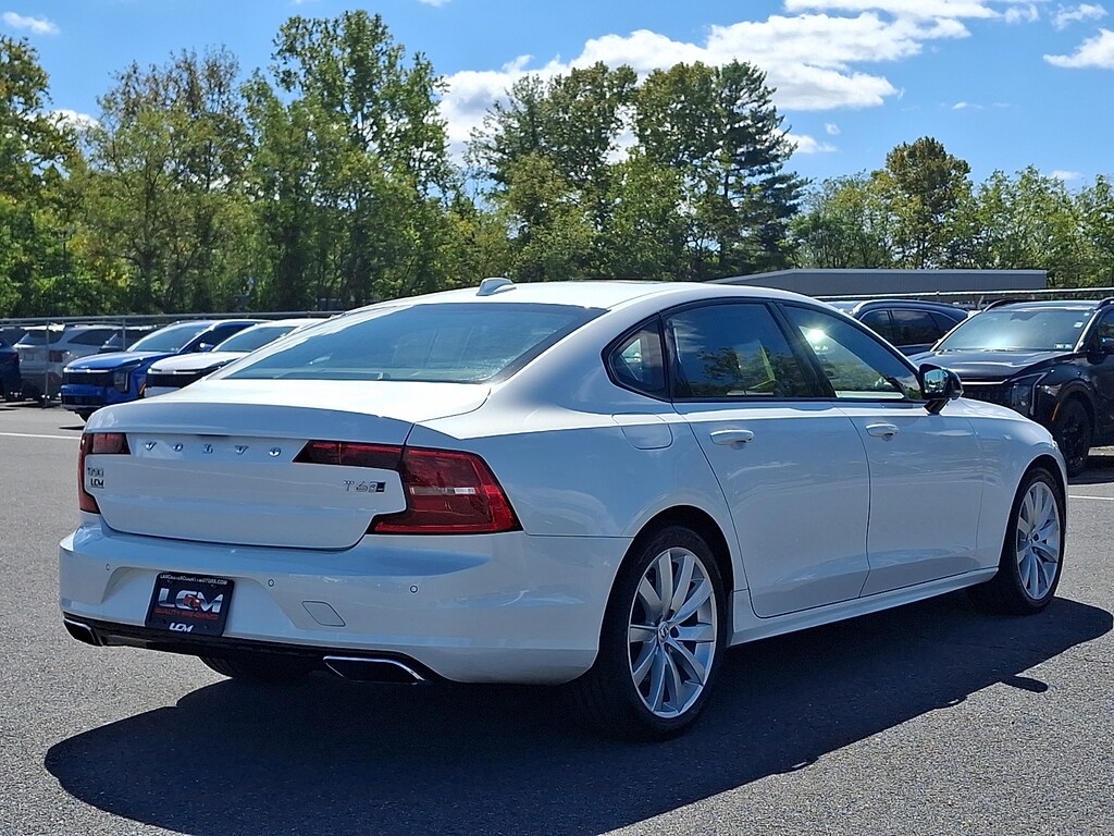 Used 2020 Volvo S90 T6 R-Design Sedan