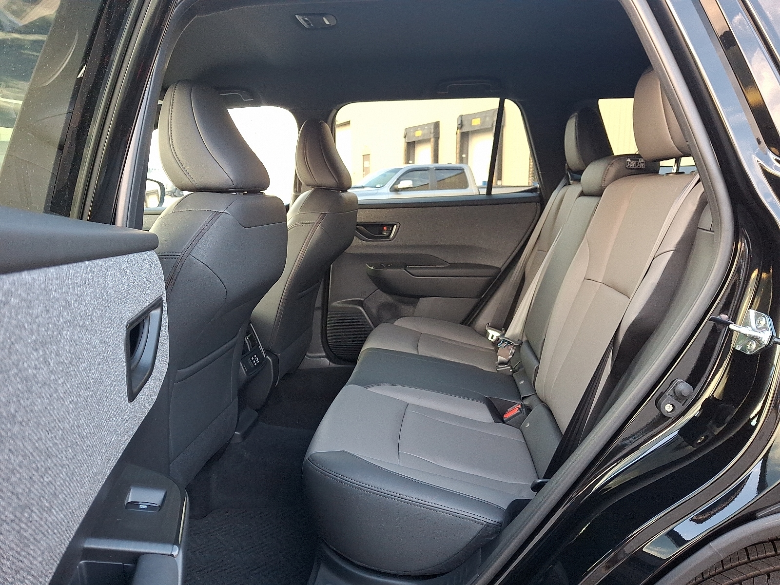 2026 Subaru Outback Premium - Photo 6
