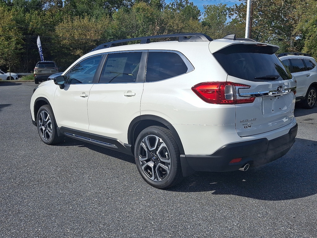 New 2025 Subaru Ascent Limited 7-Passenger SUV