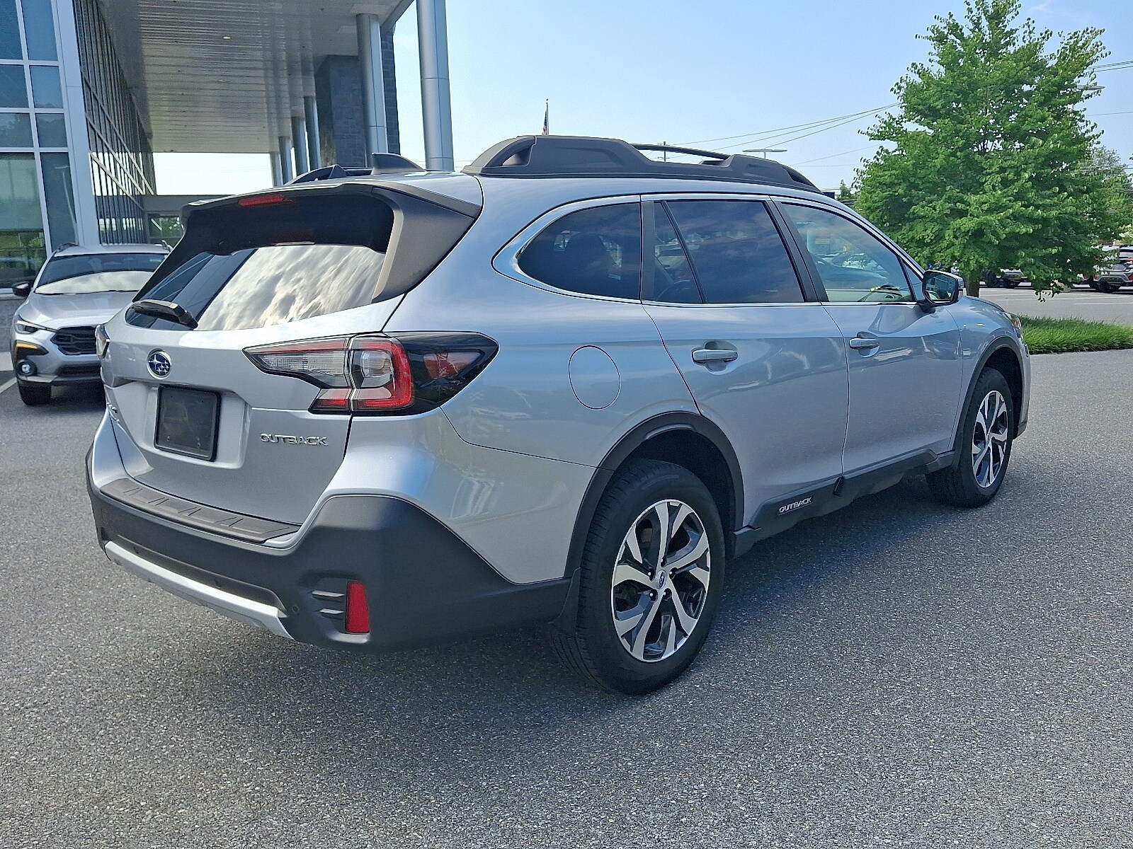 2022 Subaru Outback Limited photo 4