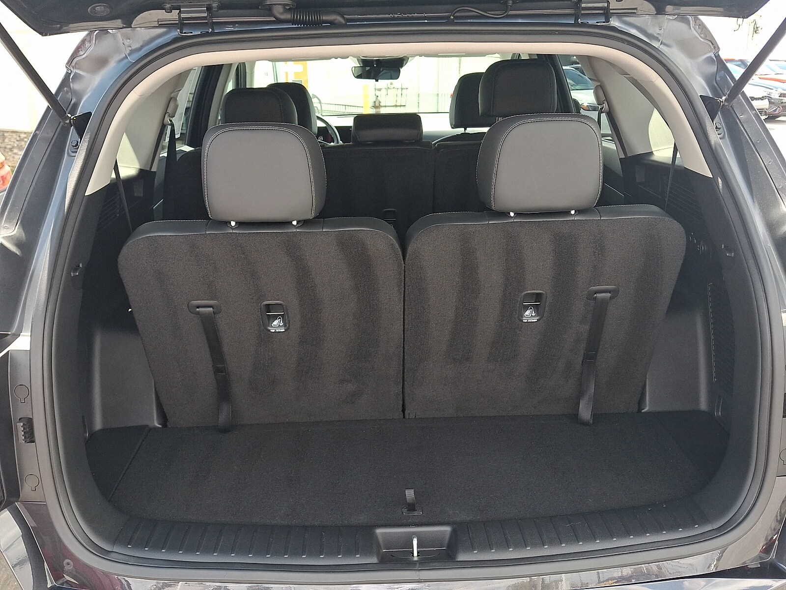 2025 Kia Sorento S - Photo 28