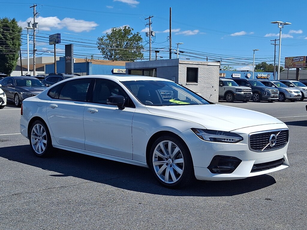 Used 2020 Volvo S90 T6 R-Design Sedan