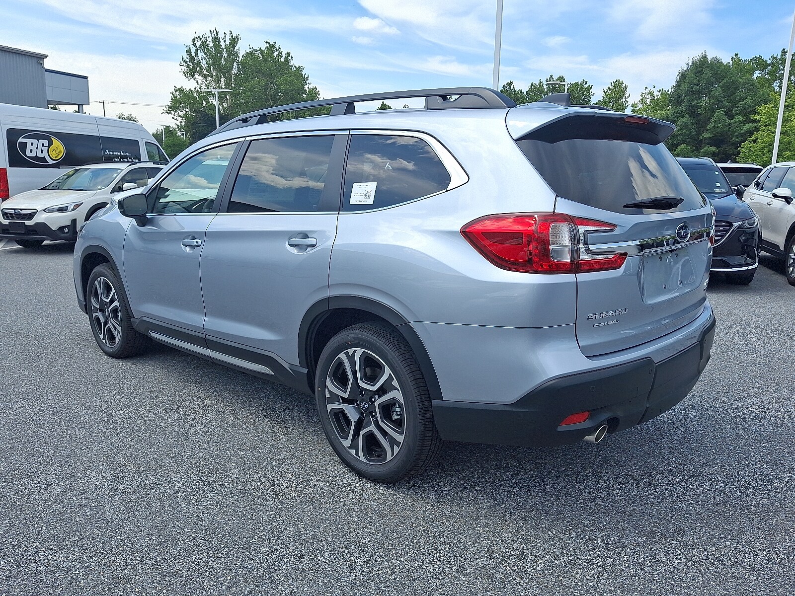 2025 Subaru Ascent Limited photo 4