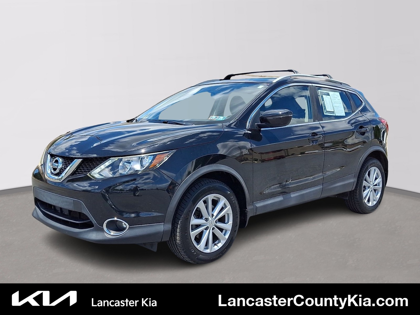 2017 Nissan Rogue Sport SV AWD's photo