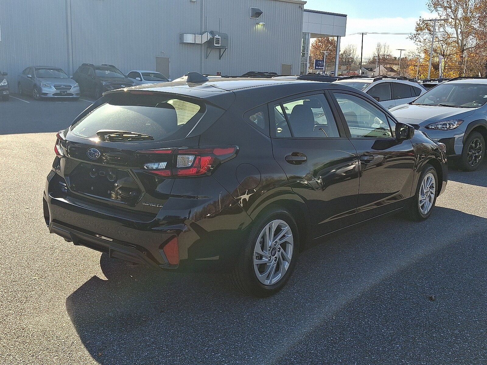 2025 Subaru Impreza Base photo 4