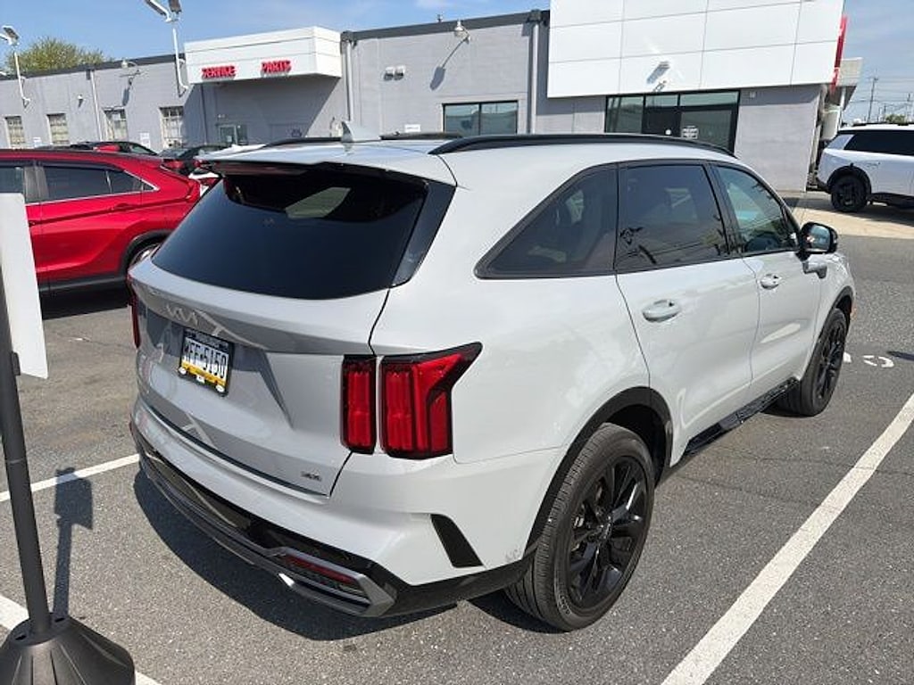 Used 2023 Kia Sorento SX Sport Utility