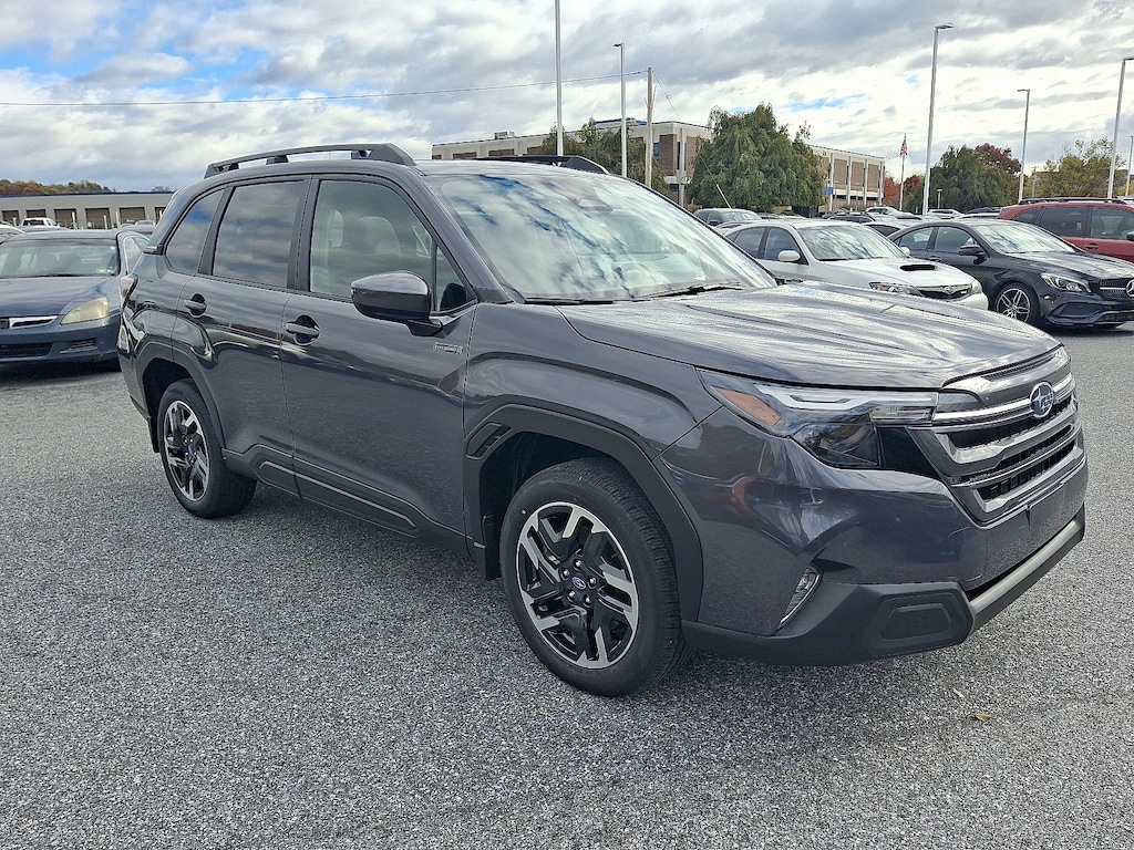 New 2025 Subaru Forester Hybrid Premium SUV