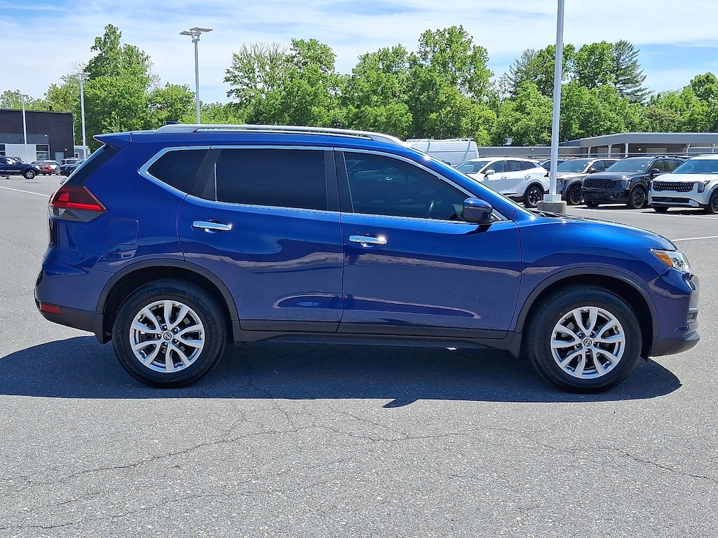 Used 2020 Nissan Rogue SV Intelligent AWD Sport Utility