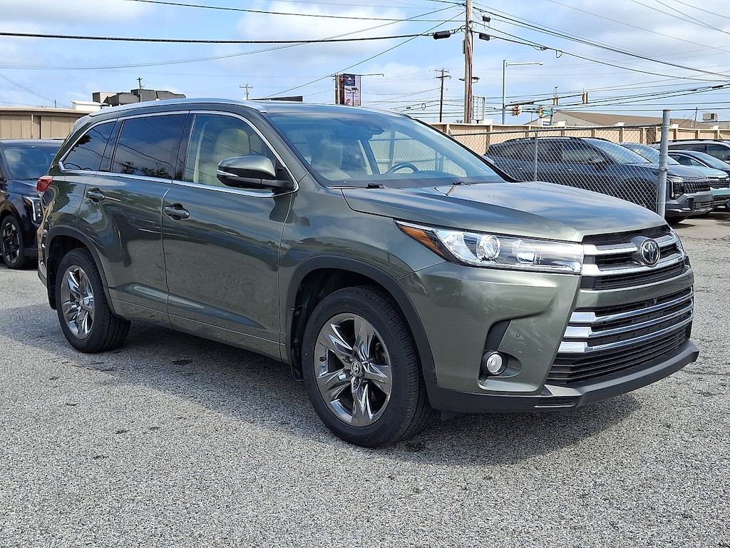 Used 2017 Toyota Highlander Limited Sport Utility