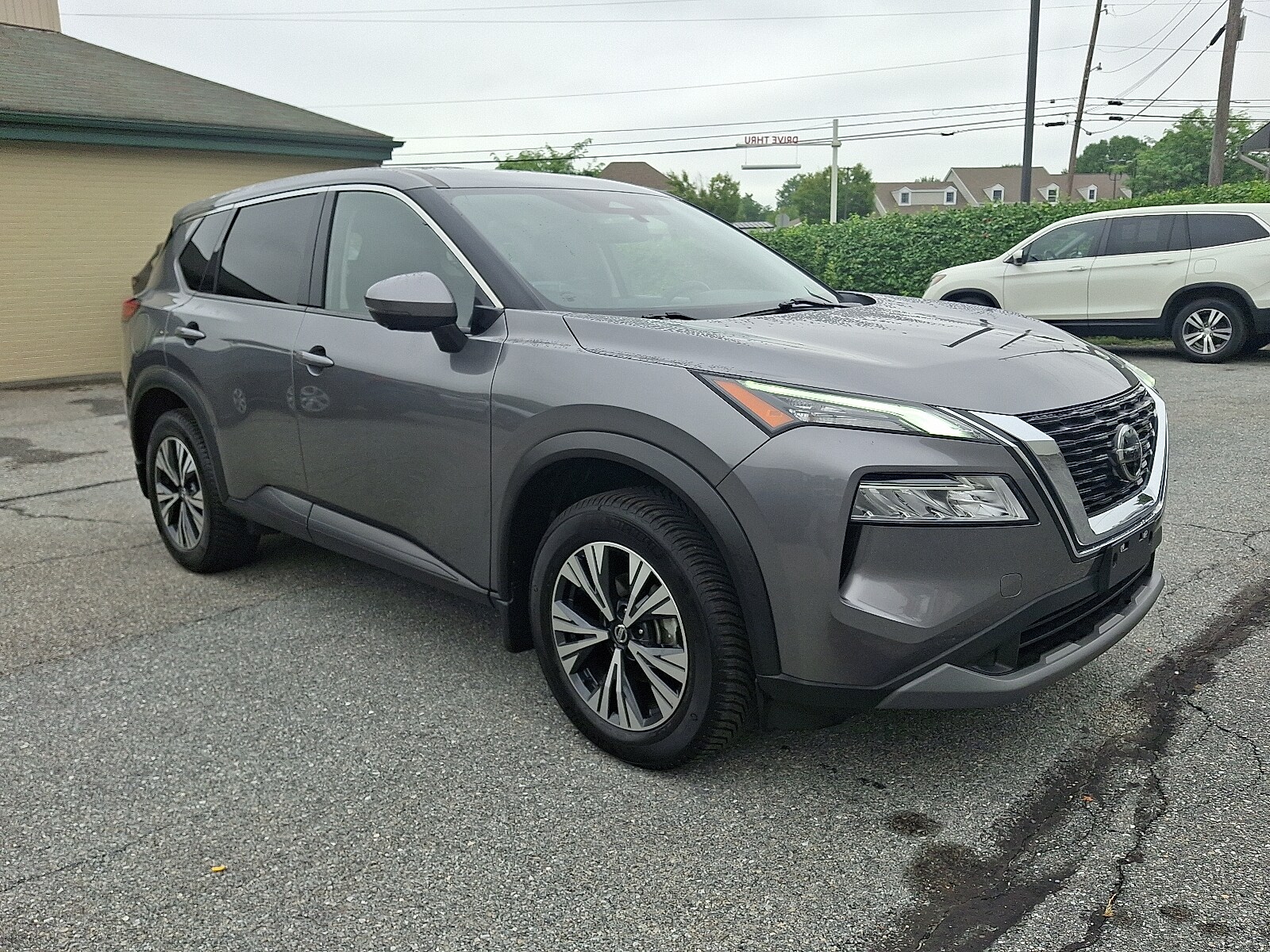 2021 Nissan Rogue SV AWD photo 3