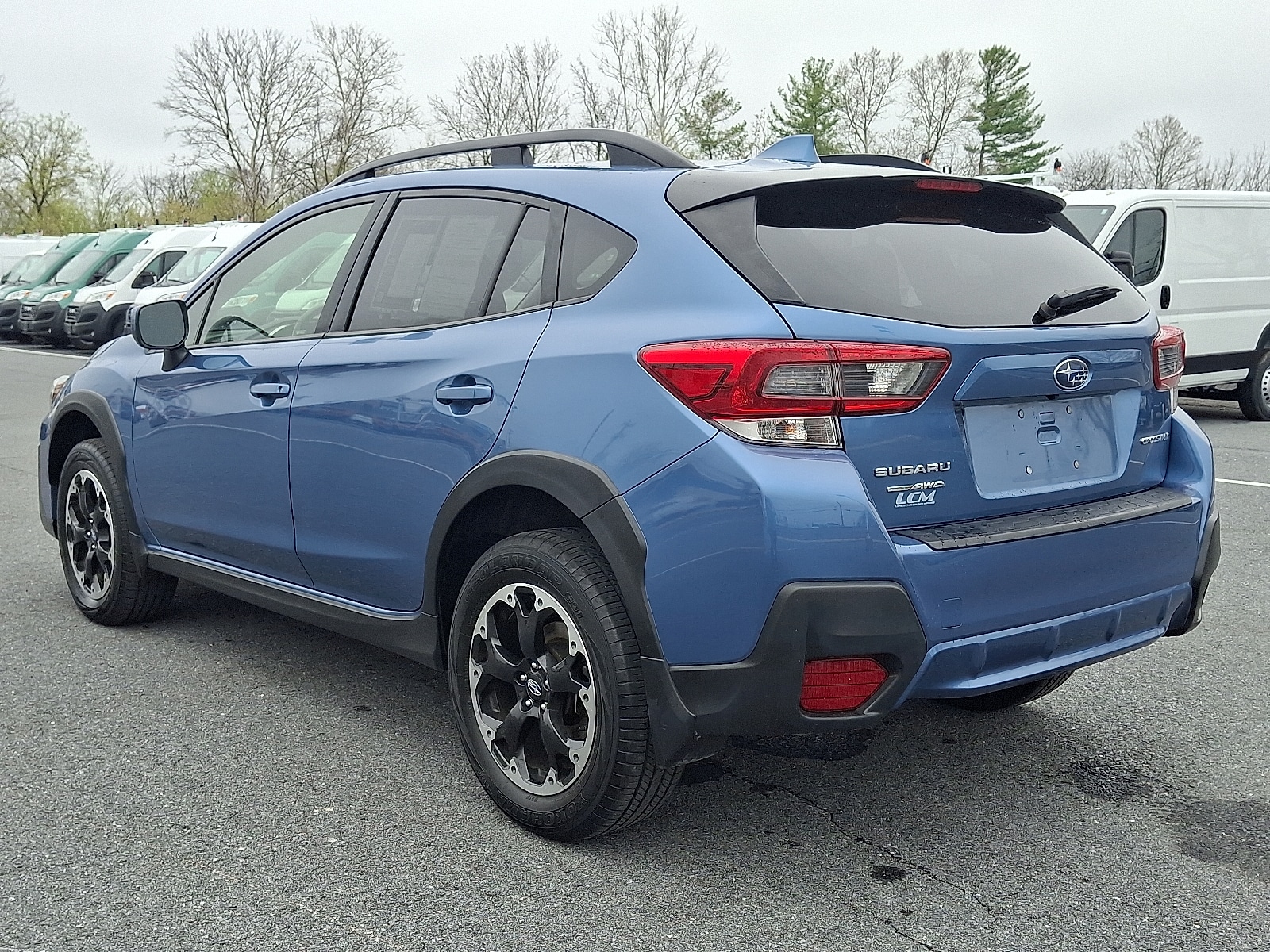 View vehicle photo 7